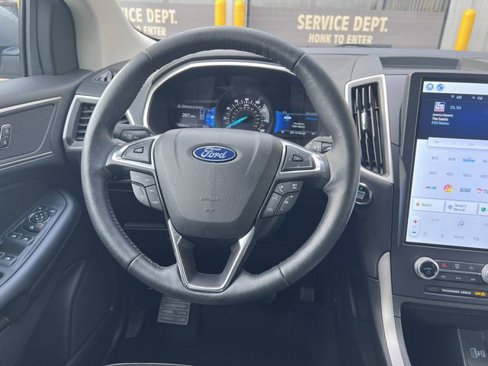 Used 2021 Ford Edge SEL w/ Convenience Package image 25