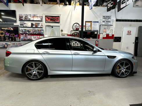 Used 2016 BMW M5 image 4