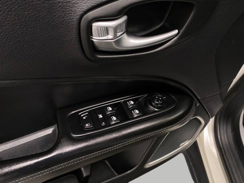 Used 2019 Jeep Compass High Altitude image 31