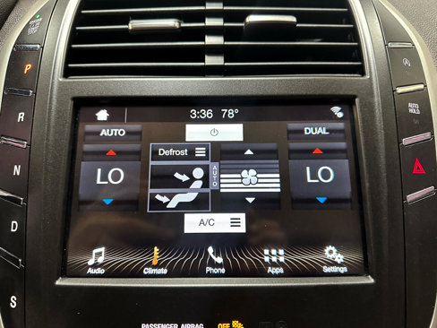 Used 2019 Lincoln MKC Premiere image 45