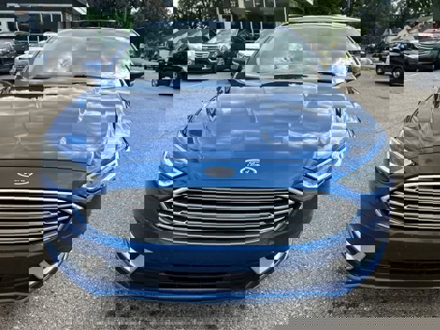 Used 2018 Ford Fusion SE w/ Fusion SE Technology Package image 19