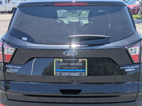 Used 2018 Ford Escape Titanium image 12