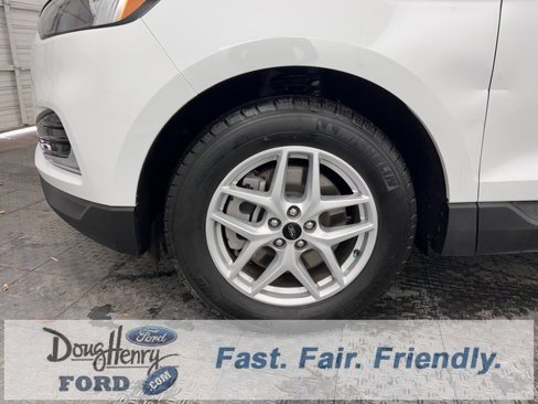 Used 2024 Ford Edge SEL image 19