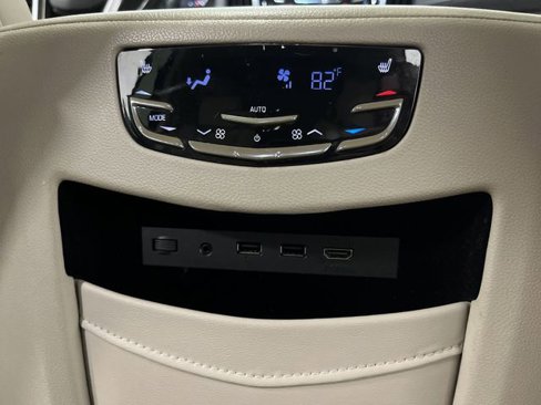 Used 2018 Cadillac Escalade ESV Premium Luxury image 38