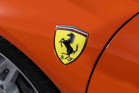 Used 2024 Ferrari SF90 Spider image 24