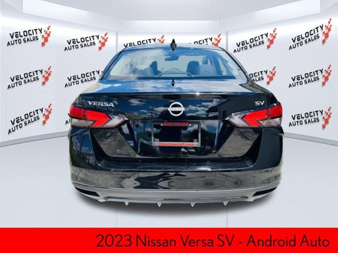 Used 2023 Nissan Versa SV image 4