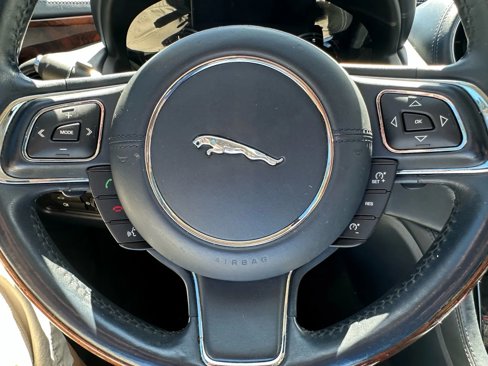 Used 2015 Jaguar XJ L Portfolio image 29