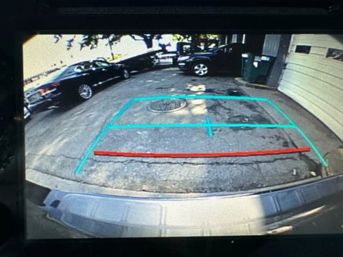 Used 2016 Toyota Sienna XLE image 18