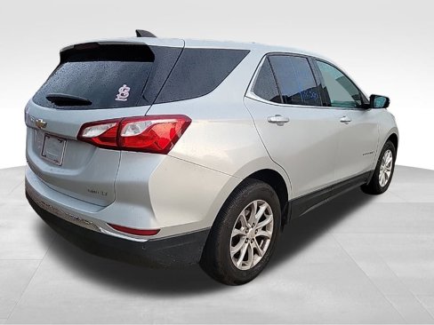 Used 2018 Chevrolet Equinox LT image 6