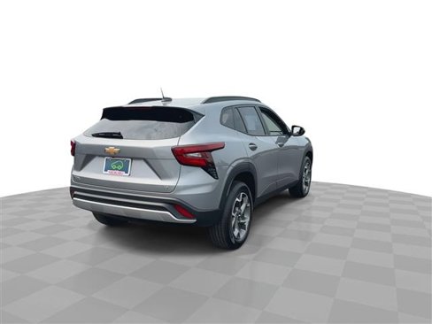 Certified 2024 Chevrolet Trax LT image 9
