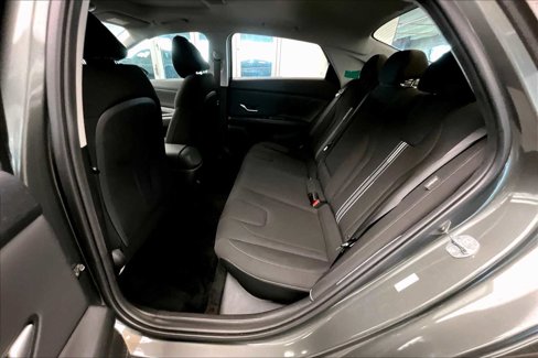 Used 2024 Hyundai Elantra SEL w/ Convenience Package image 19