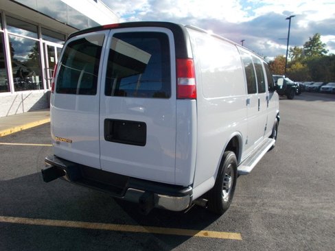 Certified 2022 Chevrolet Express 2500 w/ Driver Convenience Package image 6