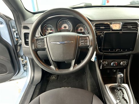 Used 2013 Chrysler 200 LX image 18