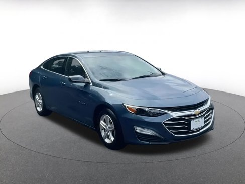 Used 2024 Chevrolet Malibu LT image 3