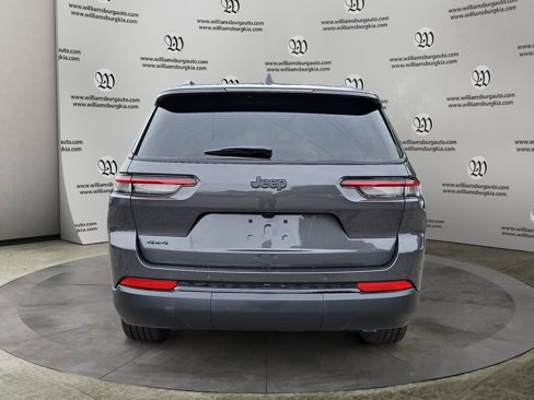 New 2025 Jeep Grand Cherokee L Altitude image 4