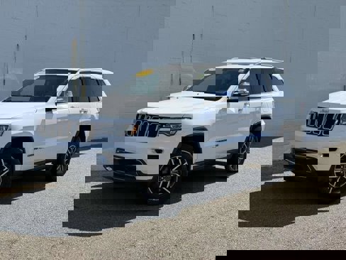 Used 2021 Jeep Grand Cherokee Limited image 1