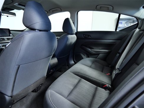 Used 2023 Nissan Altima 2.5 SV image 15