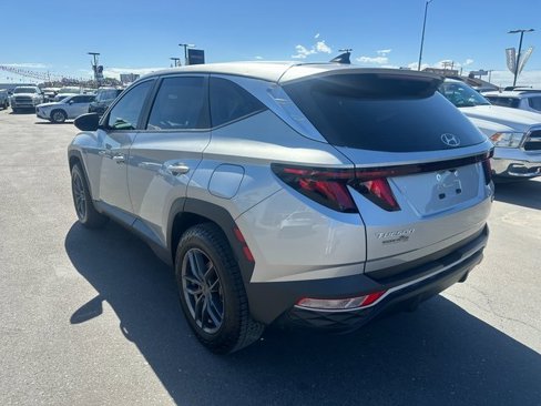 Used 2022 Hyundai Tucson SE image 6