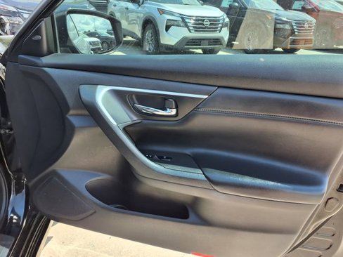 Used 2016 Nissan Altima 2.5 SL w/ 2.5 Technology Package image 18