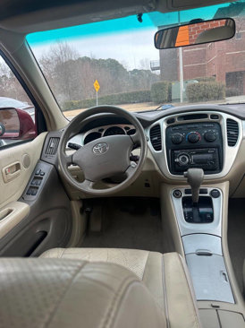 Used 2004 Toyota Highlander Limited image 17