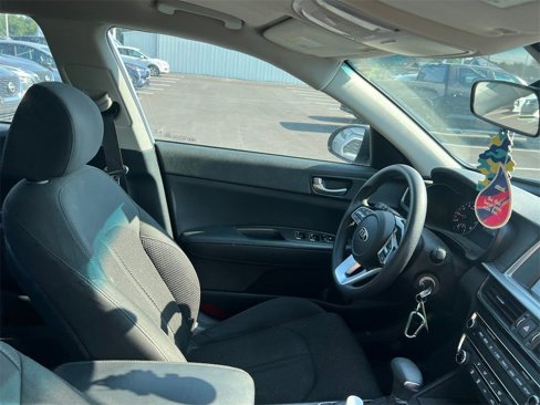 Used 2020 Kia Optima LX image 9