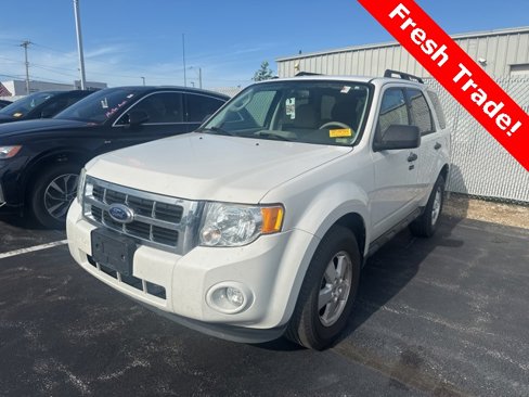 Used 2011 Ford Escape XLT image 1