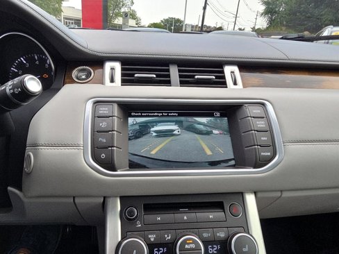 Used 2015 Land Rover Range Rover Evoque Prestige image 56