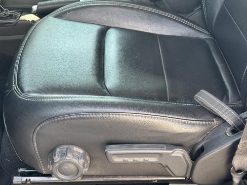 Used 2019 Jeep Wrangler Unlimited Sahara image 28