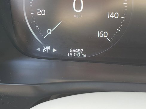 Used 2020 Volvo XC90 T5 Momentum w/ Protection Package image 26