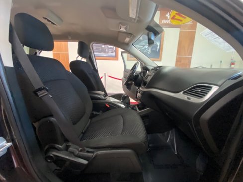 Used 2017 Dodge Journey SXT w/ Comfort/Convenience Group image 15