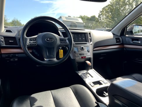 Used 2013 Subaru Outback 3.6R Limited image 15