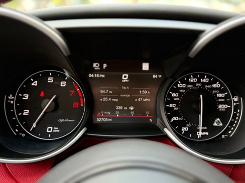 Used 2021 Alfa Romeo Giulia Quadrifoglio image 18