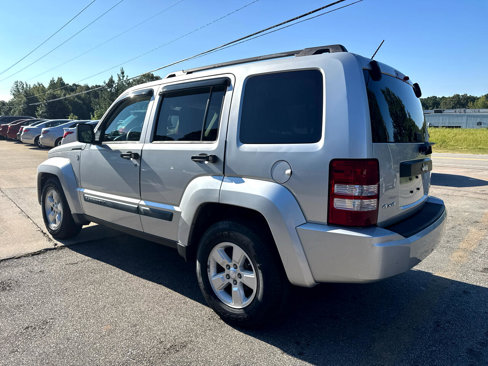 Used 2009 Jeep Liberty Sport w/ Popular Equipment Group image 7