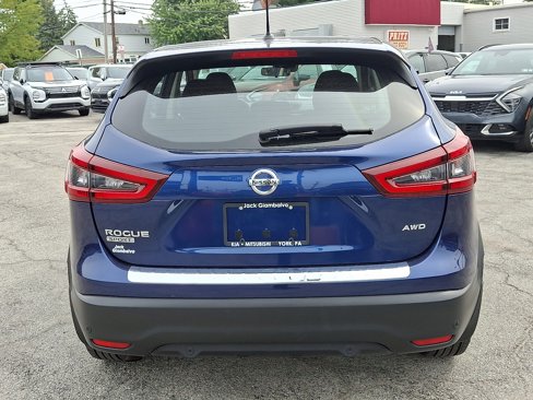Used 2020 Nissan Rogue Sport S image 6