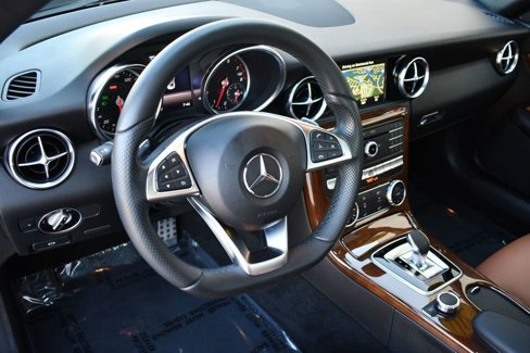 Used 2017 Mercedes-Benz SLC 300 image 38