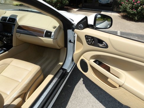 Used 2012 Jaguar XK Convertible image 20