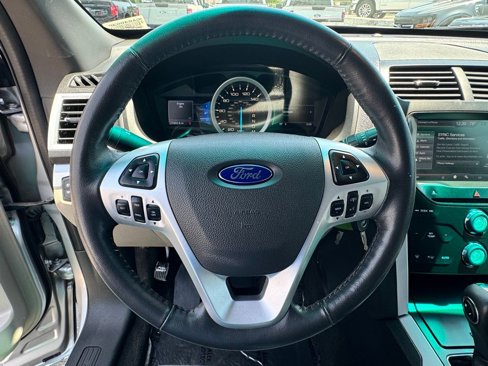 Used 2014 Ford Explorer XLT w/ Equipment Group 201A image 19
