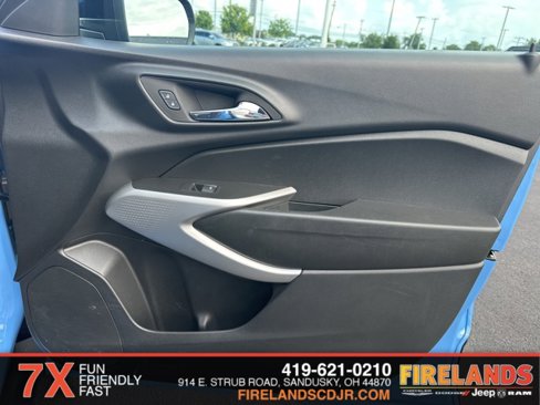 Used 2024 Chevrolet Trax RS image 11