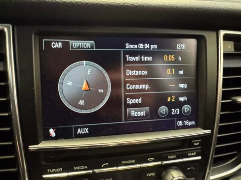 Used 2013 Porsche Panamera S image 33
