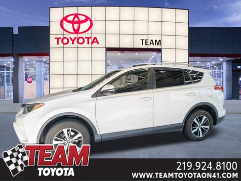 Used 2018 Toyota RAV4 XLE image 1
