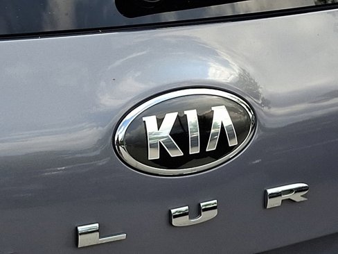 Used 2020 Kia Telluride S w/ S 8 Passenger Seating Package image 33