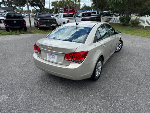 Used 2013 Chevrolet Cruze LS image 15