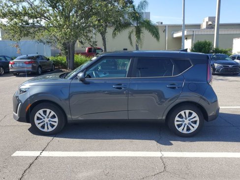 Used 2023 Kia Soul LX image 14