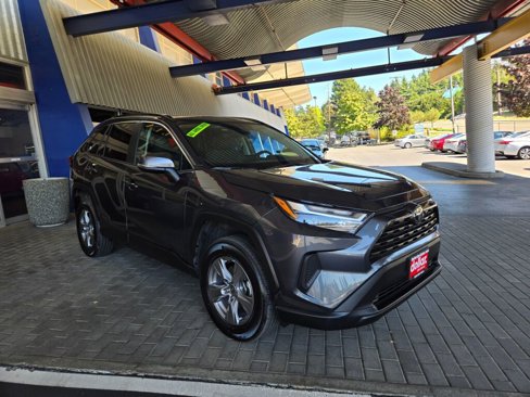 Used 2024 Toyota RAV4 XLE w/ Convenience Package image 3