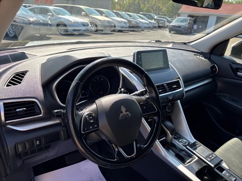 Used 2019 Mitsubishi Eclipse Cross SE image 10