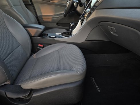 Used 2012 Hyundai Sonata SE w/ Navigation & Sunroof Pkg image 7