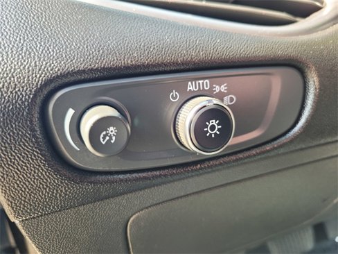Used 2023 Chevrolet Malibu LT image 19
