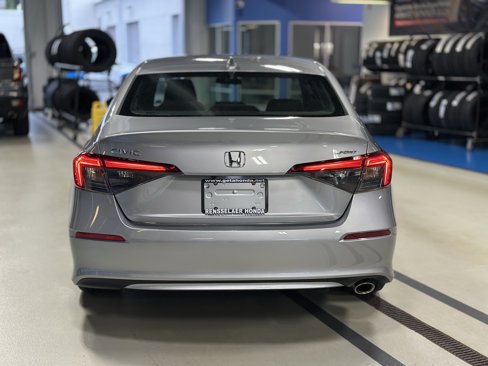 Used 2023 Honda Civic Sport image 5