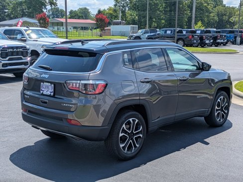 Used 2023 Jeep Compass Limited image 5