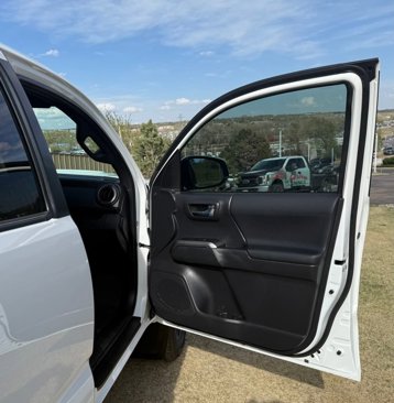 Used 2023 Toyota Tacoma TRD Sport image 27